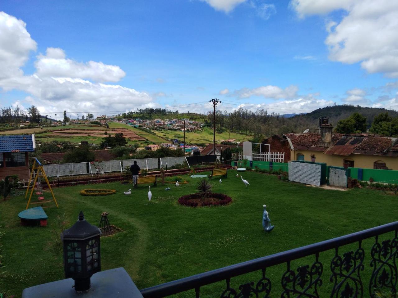 Drizzle Drop Inn Ooty Bagian luar foto