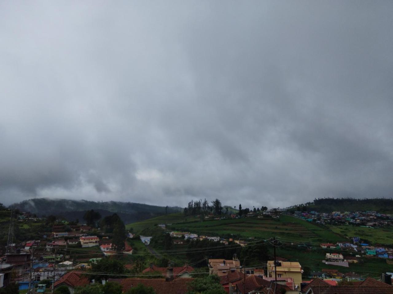Drizzle Drop Inn Ooty Bagian luar foto